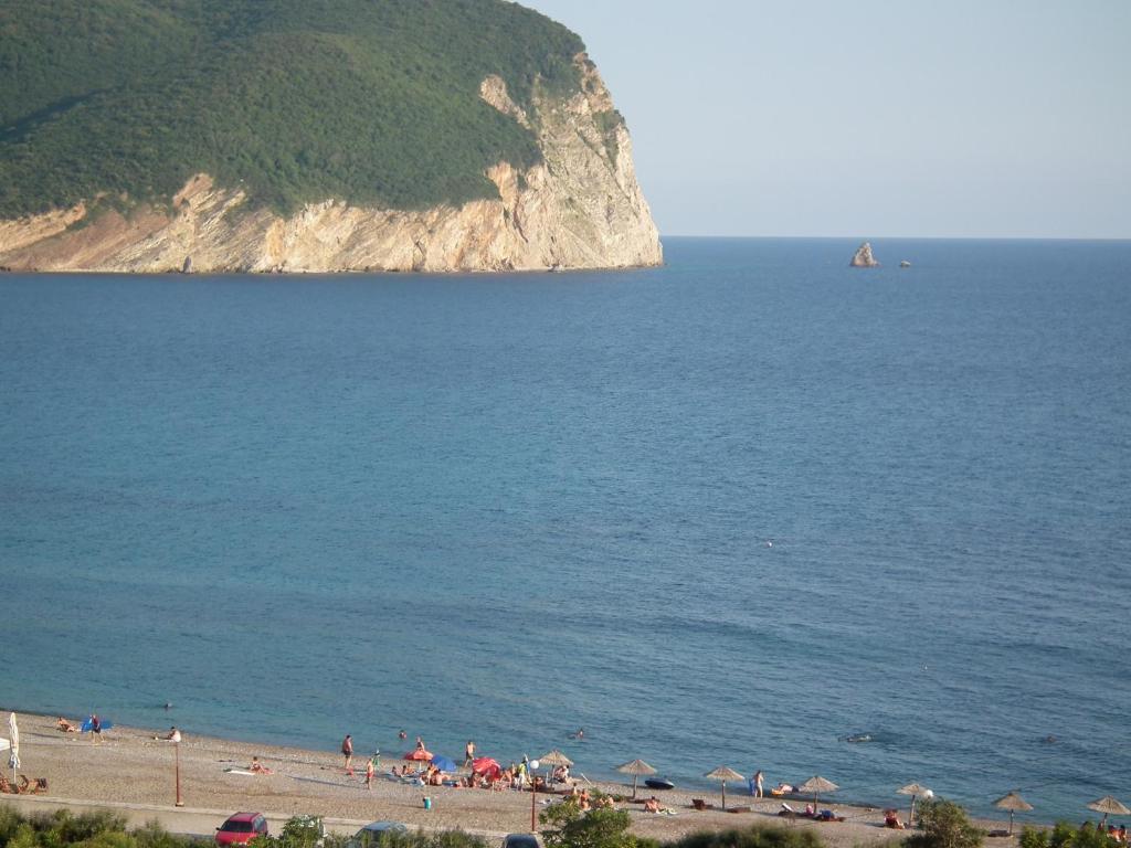 Castellamare Residence Petrovac Bilik gambar