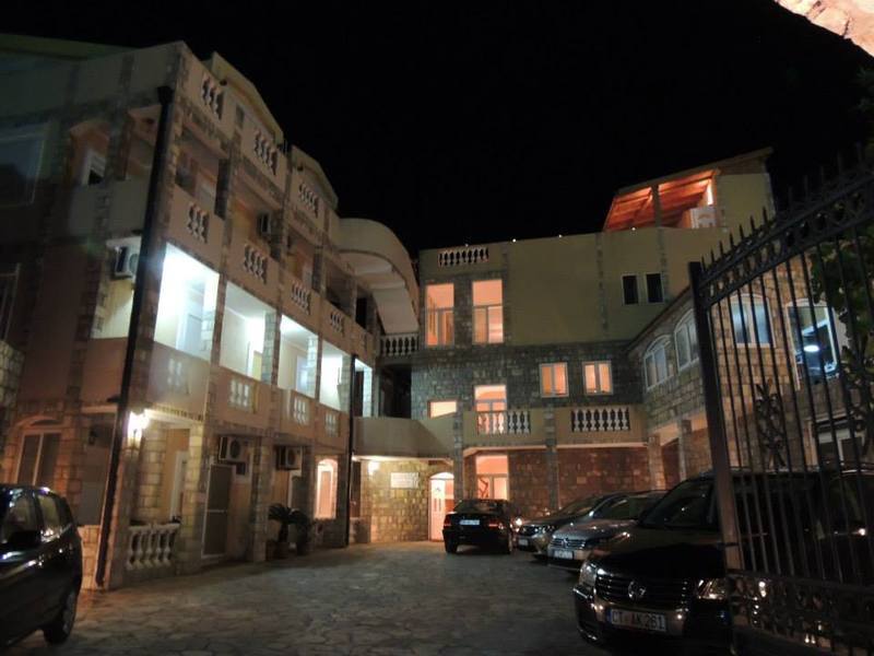 Castellamare Residence Petrovac Luaran gambar