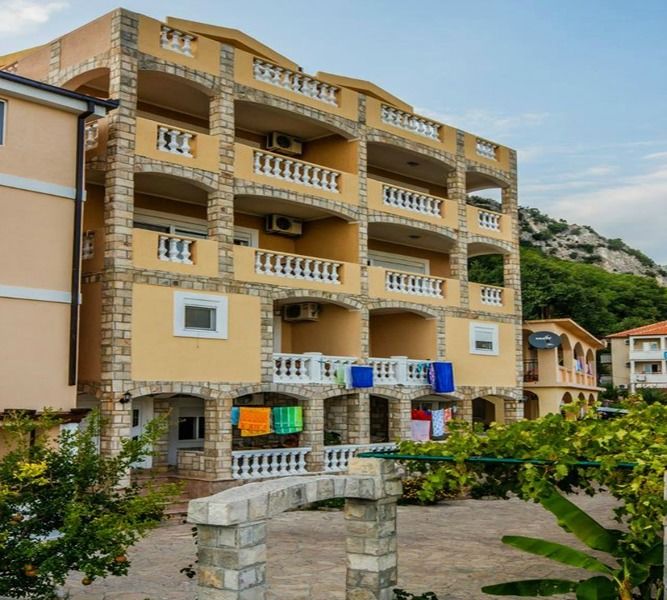 Castellamare Residence Petrovac Luaran gambar