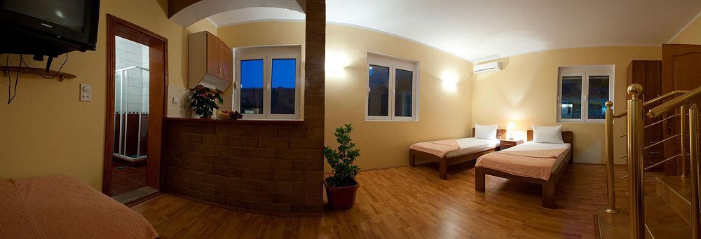 Castellamare Residence Petrovac Luaran gambar