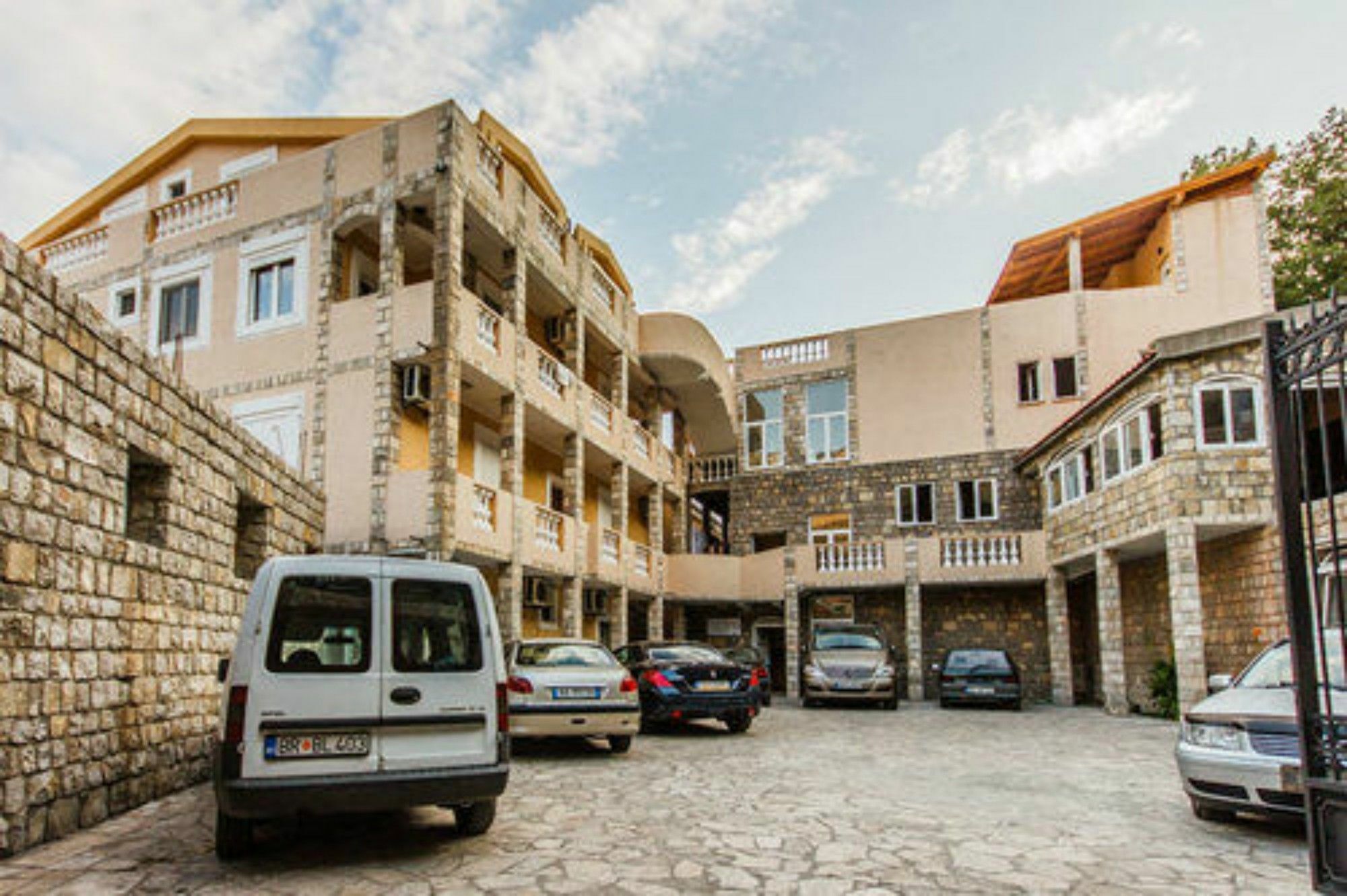 Castellamare Residence Petrovac Luaran gambar